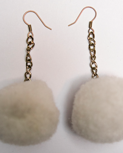 Pompom earrings